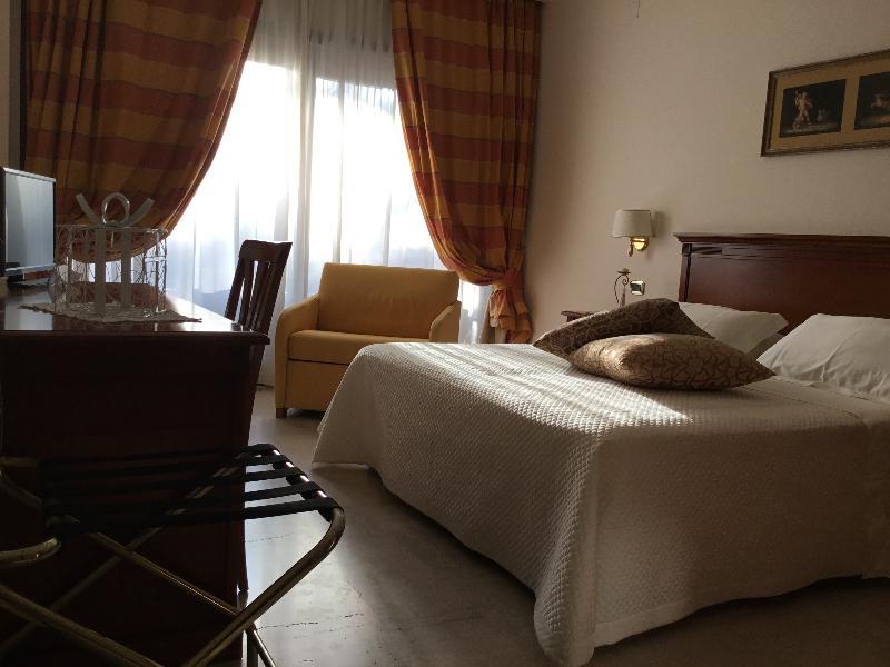Minerva Resort Hotel 파이스툼 외부 사진